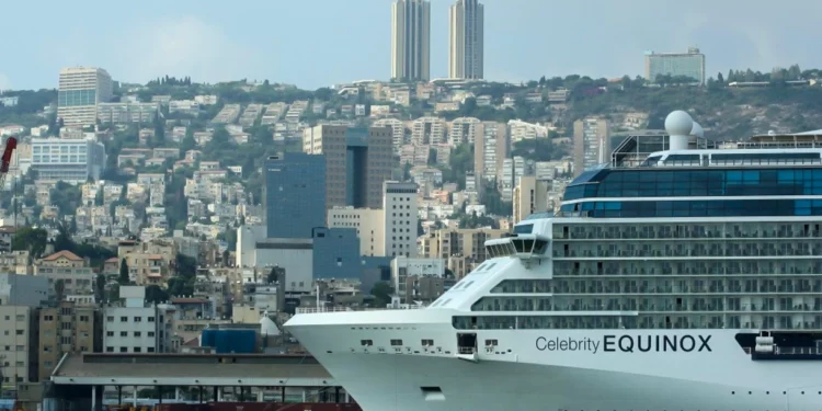 La venta del puerto israelí de Haifa se cierra por $ 1.150 millones