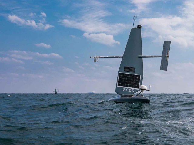 La Marina de EE.UU. integra inteligencia artificial con sistemas no tripulados durante ejercicios en el Golfo Arábigo