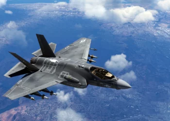 F-35 realiza su primer vuelo de prueba con las actualizaciones de hardware y software TR-3