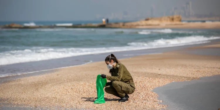 Las playas de Israel no se veían tan limpias desde hace 17 años