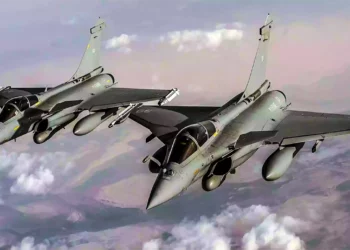 La OTAN utiliza cazas Rafale para perseguir aviones de combate rusos