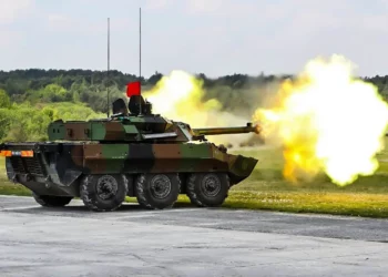 Francia envía vehículos de combate ligeros AMX-10RC a Ucrania