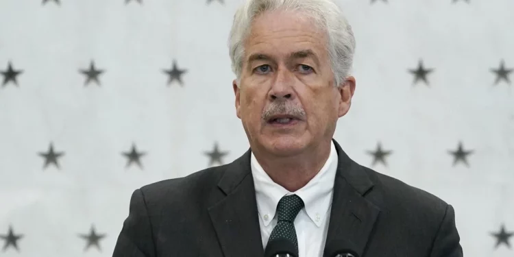 Jefe de la CIA: Irán podría enriquecer uranio para fabricar armas en cuestión de semanas