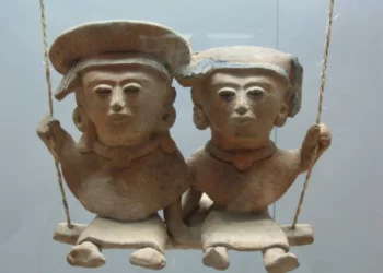 Arqueólogos hallan tumbas y ruinas de hace más de mil años en México