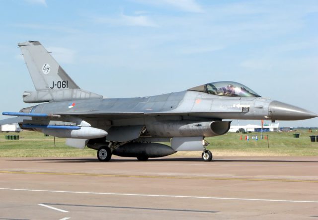 Los F-16 podrían suponer un “serio desafío” para los Su-35 y MiG-31 rusos