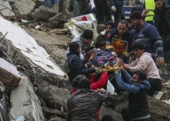 Más de 640 muertos tras devastador terremoto en Turquía y Siria