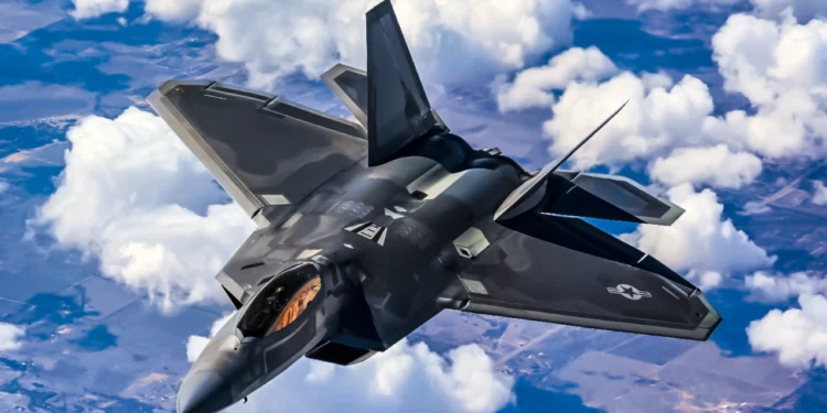 F-22 Raptor: El mejor caza furtivo de superioridad aérea de la Tierra