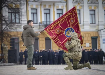 Zelenski promete derrotar a Rusia en el aniversario de la invasión de Ucrania