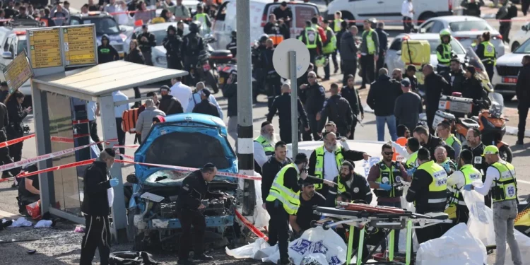 Ataque islamista de embestida en Jerusalén deja 5 heridos