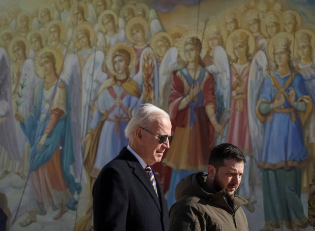 Joe Biden visita Ucrania días antes del aniversario de la invasión rusa