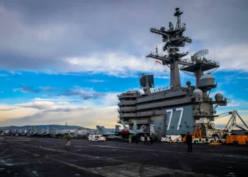 EE.UU. despliega el portaaviones USS George HW Bush cerca de Turquía