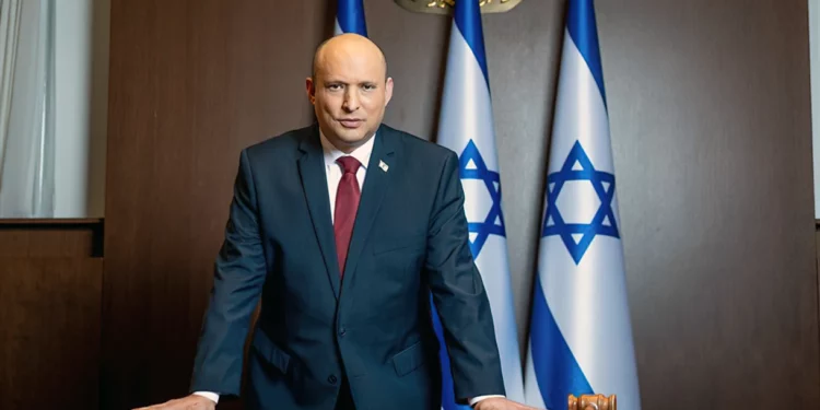 Grupos canadienses buscan negar entrada a ex primer ministro israelí Naftalí Bennett