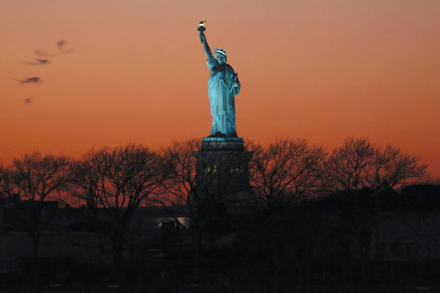 Organización de asistencia jurídica de Nueva York paga una multa por su sesgo antisemita