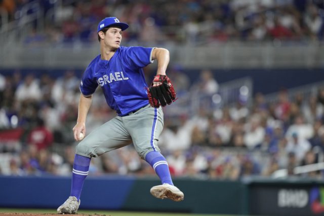 Israel eliminado del Clásico Mundial de Béisbol tras perder por 10-0 ante República Dominicana