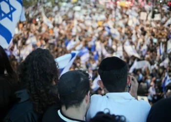 Multitud se manifiesta a favor de la reforma judicial: “¡Izquierdistas traidores!”