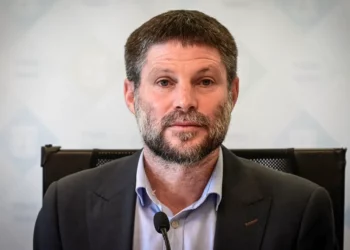 Smotrich en París: no existe eso de “pueblo palestino”