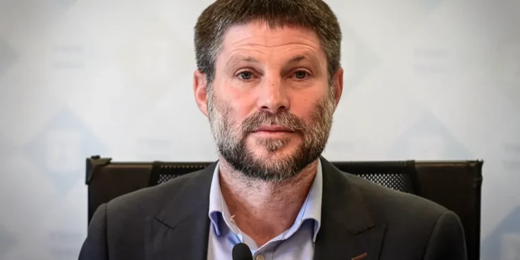 Smotrich en París: no existe eso de “pueblo palestino”