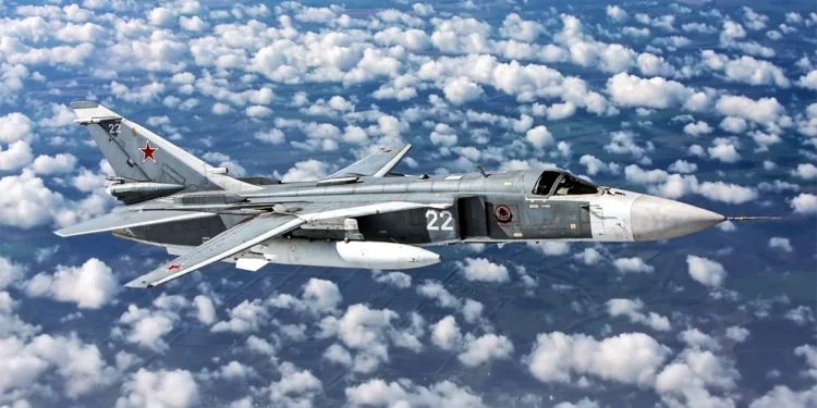 Avión de combate Su-24M ruso derribado sobre Bajmut: Video