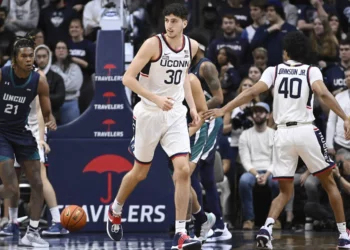 ¿Próxima estrella israelí de la NBA? Yarin Hasson en la March Madness de UConn