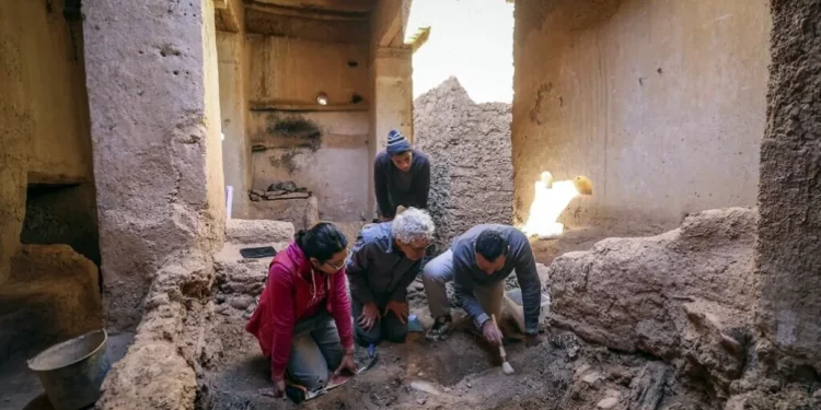 Arqueólogos descubren tesoros de la historia judía en Marruecos