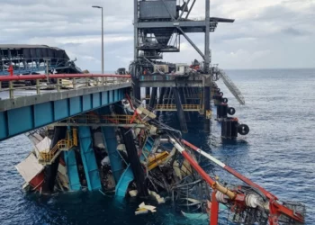 Dos desaparecidos al caer al mar una grúa en Ashkelon