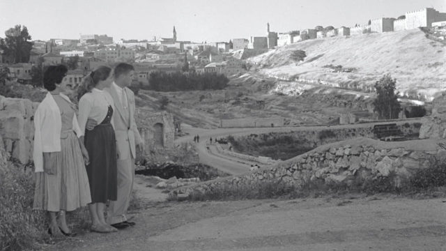 12 fotos antiguas y nuevas de los hitos del recorrido del maratón de Jerusalén