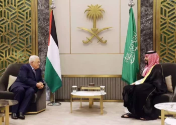 Encuentro entre Abbas y príncipe saudí aleja acuerdo con Israel