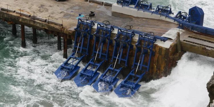 Eco Wave Power suministrará electricidad generada por las olas a los hogares israelíes