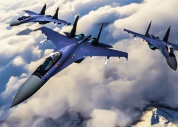 Cazas rusos Su-34 y Su-35 lanzan bombas de 1.500 kg en Ucrania
