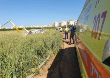 Muere un hombre al estrellarse un helicóptero civil cerca de Netanya