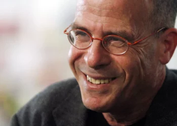 Meir Shalev, escritor israelí de renombre, fallece a los 74 años