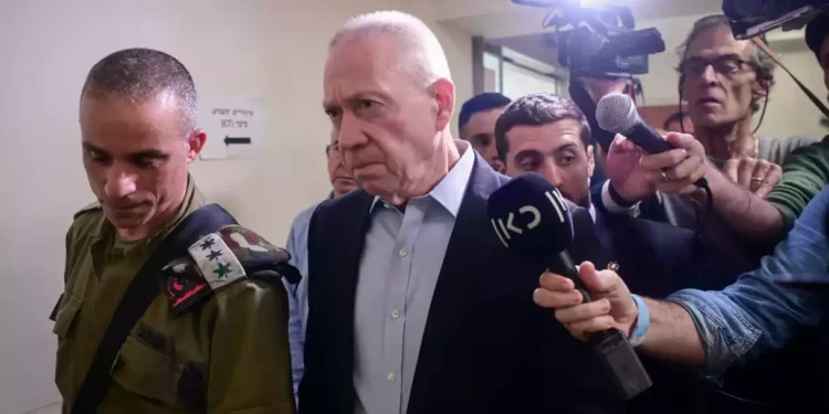 Netanyahu opta por no destituir a Gallant de la cartera de Defensa