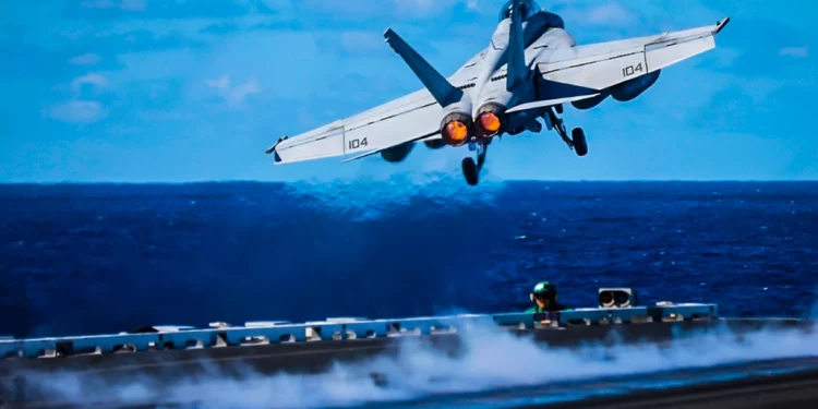 24 cazas F/A-18 Hornets envejecen sin uso en Australia