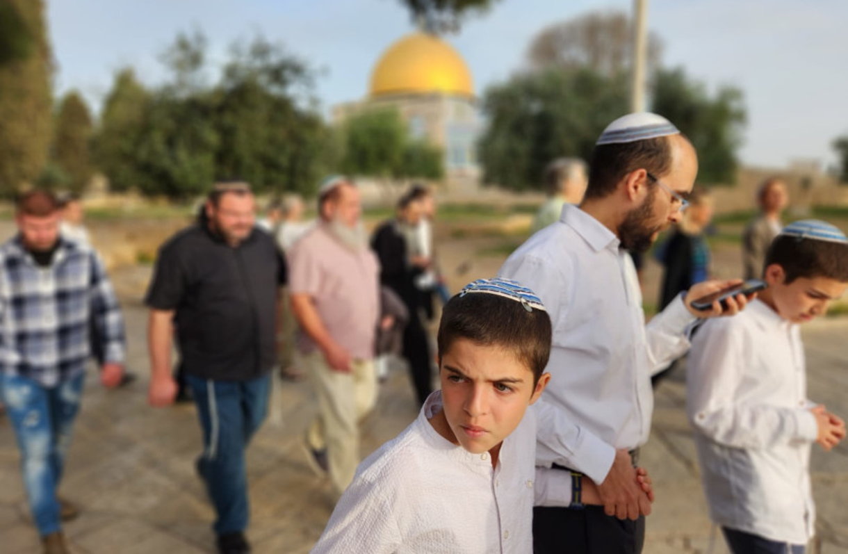 Cientos de judíos visitan el Monte del Templo tras la violencia islamista en “Al Aqsa”