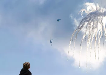 Su-34 ruso ataca y causa estragos en su propia ciudad