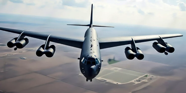 El icónico bombardero B-52 podría volar hasta los 100 años