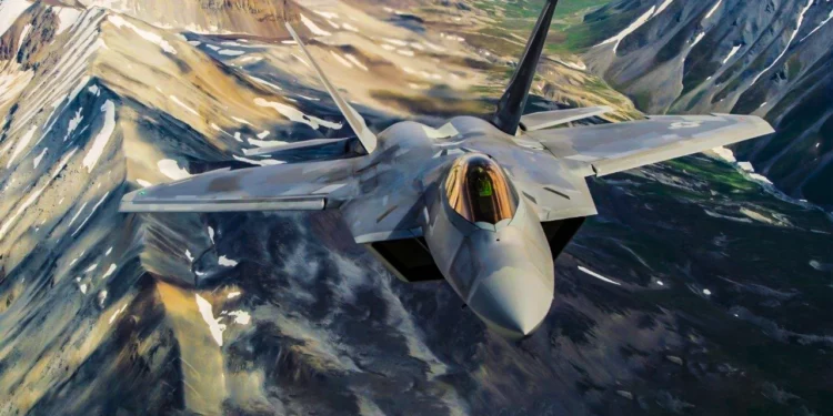 F-22 Raptor: El supremo caza furtivo de la era moderna