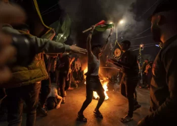 Habitantes de Gaza celebran el anuncio de alto el fuego