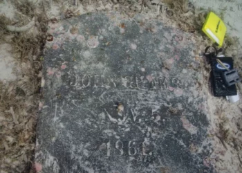 Descubren cementerio submarino y hospital del siglo XIX