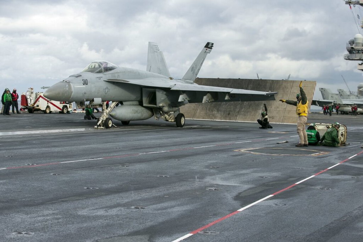 USS Gerald Ford: Primer despliegue de combate en alta mar