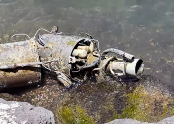 Pescadores israelíes sacan pieza de misil sirio del Kinneret