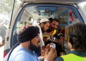 Terrorista suicida asesina a 44 y hiere a casi 200 en Pakistán