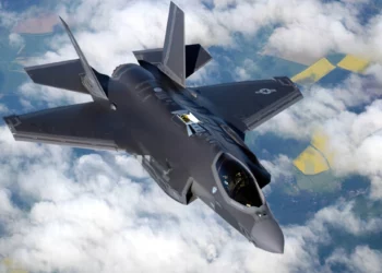 Producción de F-35 se desploma mientras J-20 chino gana terreno