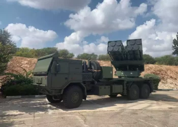 Elbit Systems gana contrato de $150 millones para cohetes