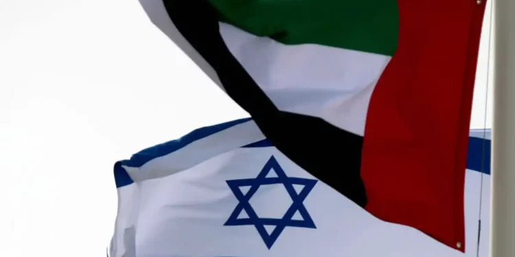 Acuerdo de colaboración entre zona económica de EAU e industrias israelíes