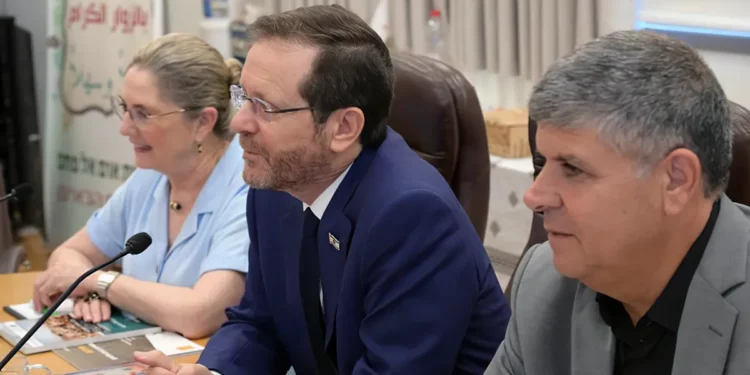 Árabes de Israel protestan contra el presidente: No somos israelíes