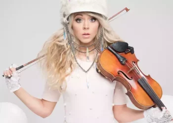 Foto sin fecha de la violinista Lindsey Stirling. (Cortesía de PR)