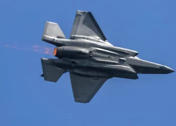 El F-35 se equivocó y no reconoció los vórtices en su estela