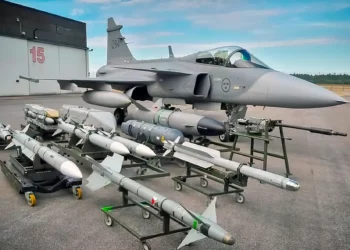 Suecia avanza en la modernización del Saab JAS 39 Gripen