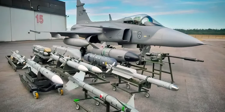 Suecia avanza en la modernización del Saab JAS 39 Gripen